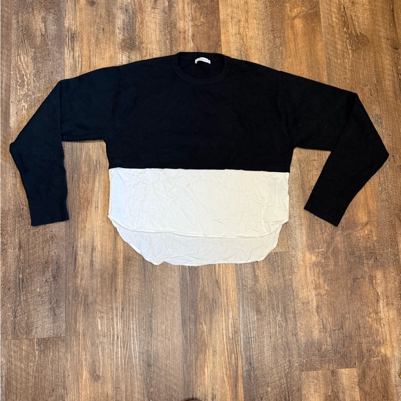 Zara combination poplin black and white sweater, Small oversized - Picture 3 of 6
